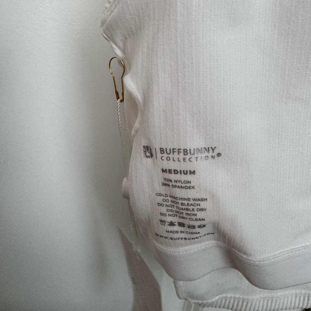 Buffbunny Henley Ribbed White Ribbed Top - Picture 7 of 7